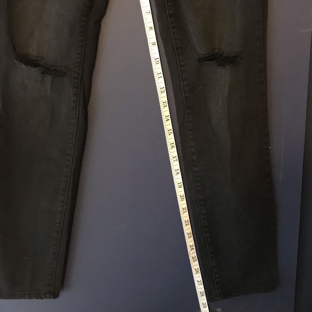 Capris - Picture 4 of 5